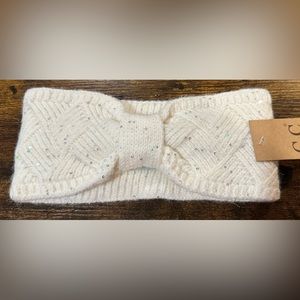 C.C Women’s Cream Knit Headband NWT One Size